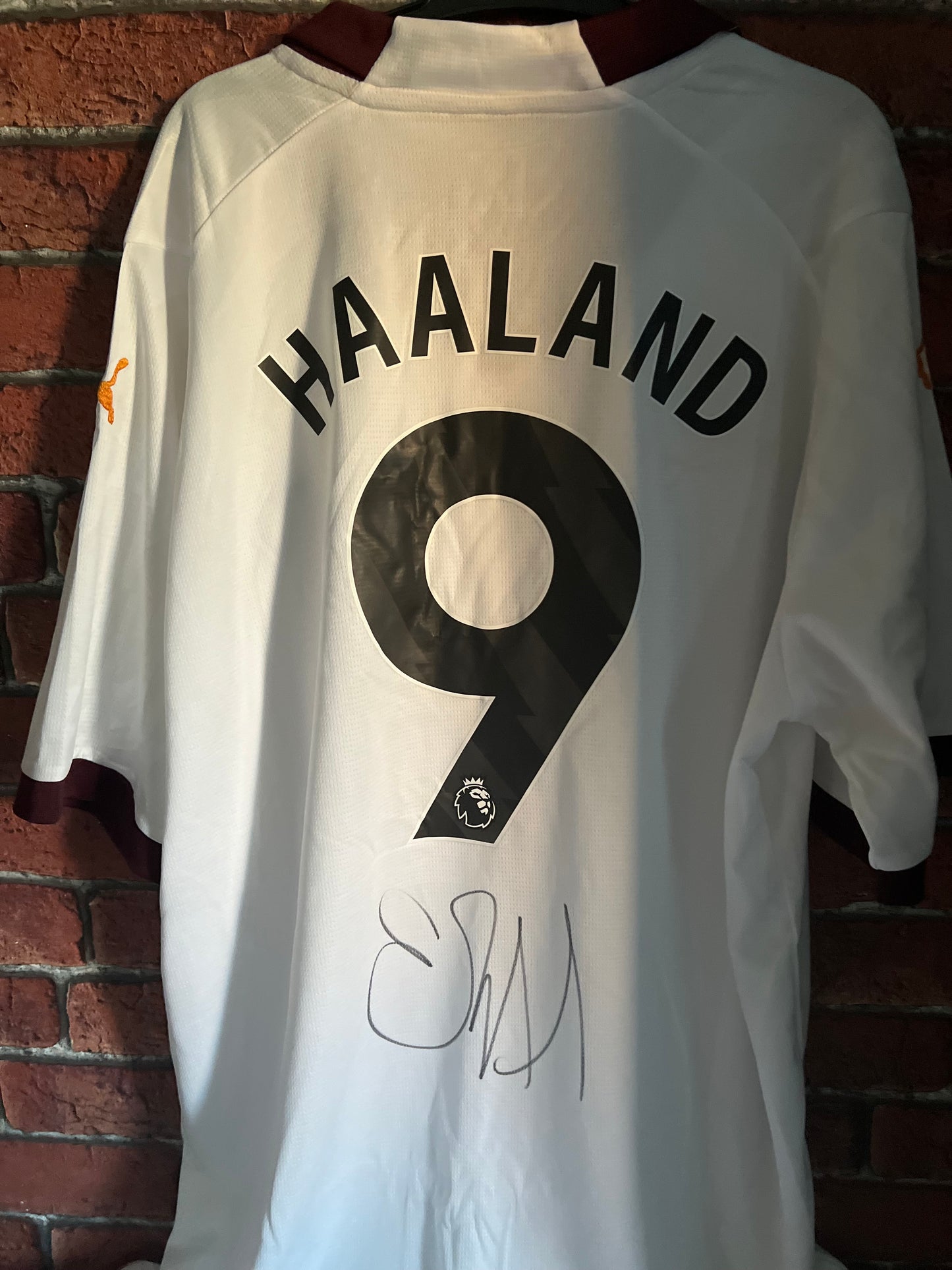 Signed Erling Haaland Manchester City Away 23/24 Shirt