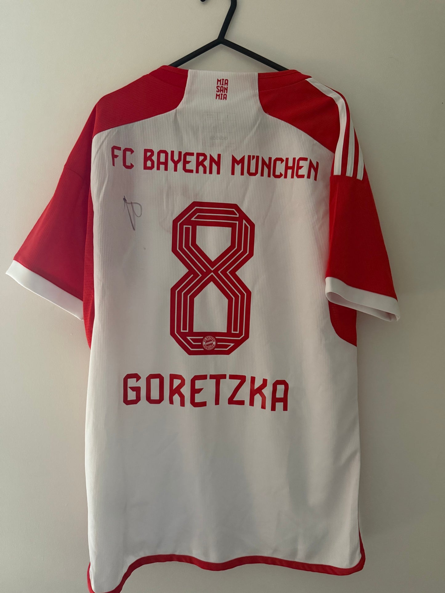 Signed Leon Goretzka Bayern Munich Home Shirt
