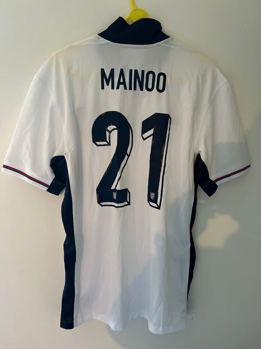 Signed Kobbie Mainoo England Debut (No.21) Home Shirt