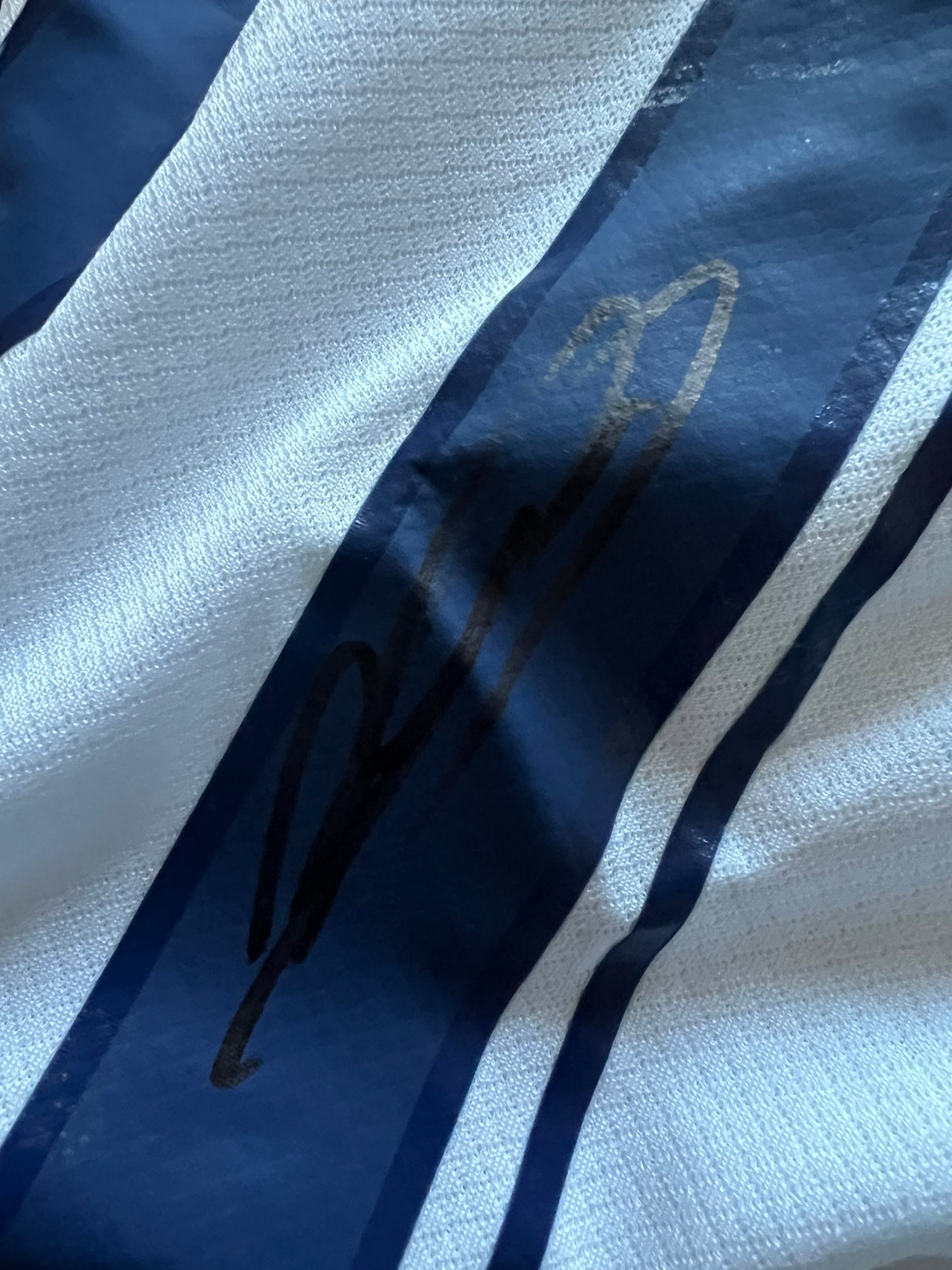 Signed Kobbie Mainoo England Debut (No.21) Home Shirt