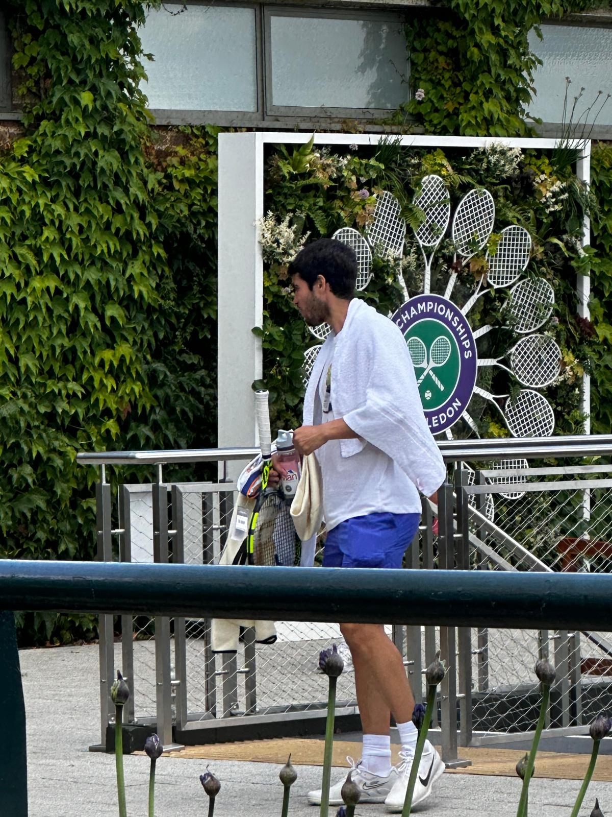 Signed Carlos Alcaraz Babolat Aero 26 Racket