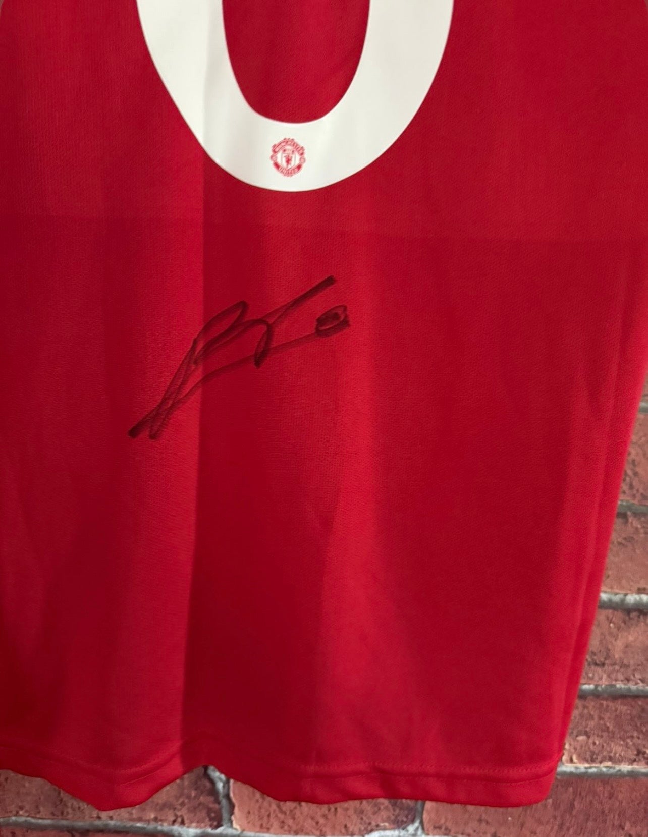 Signed Bruno Fernandes Manchester United 25/26 Home Shirt (2 Available)