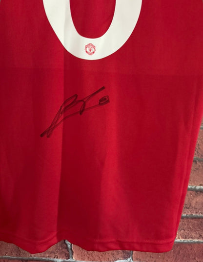 Signed Bruno Fernandes Manchester United 25/26 Home Shirt (2 Available)