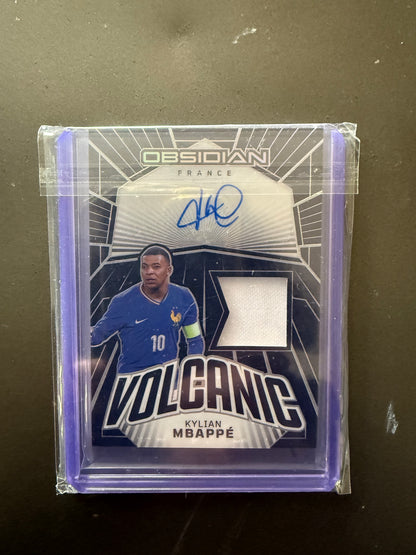 Signed Panini Obsidian Kylian Mbappe 23/24 Patch Auto 14/30 — MINT CONDITION