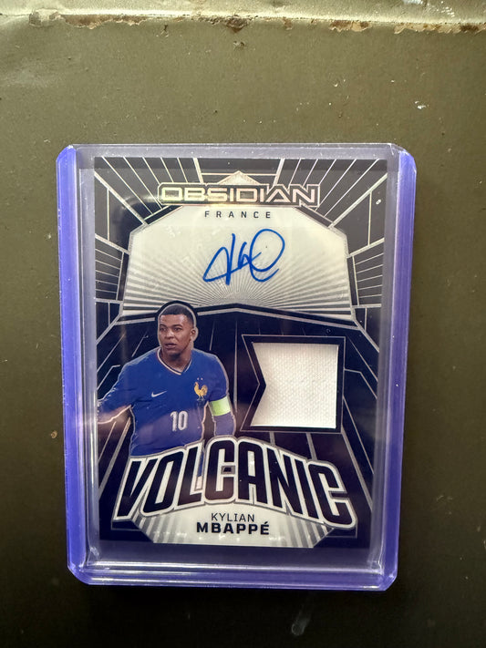 Signed Panini Obsidian Kylian Mbappe 23/24 Patch Auto 14/30 — MINT CONDITION
