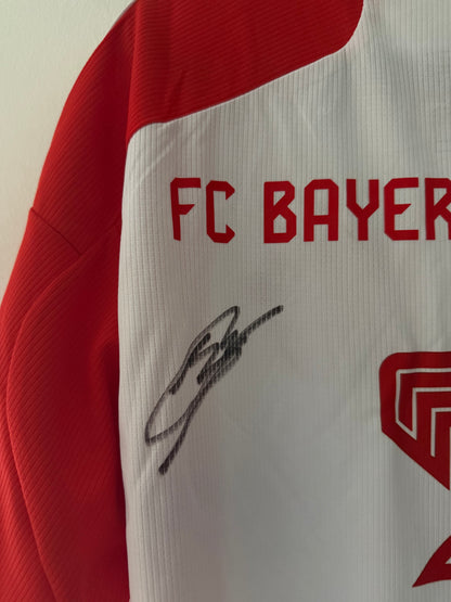 Signed Kim Min-jae Bayern Munich Home Shirt